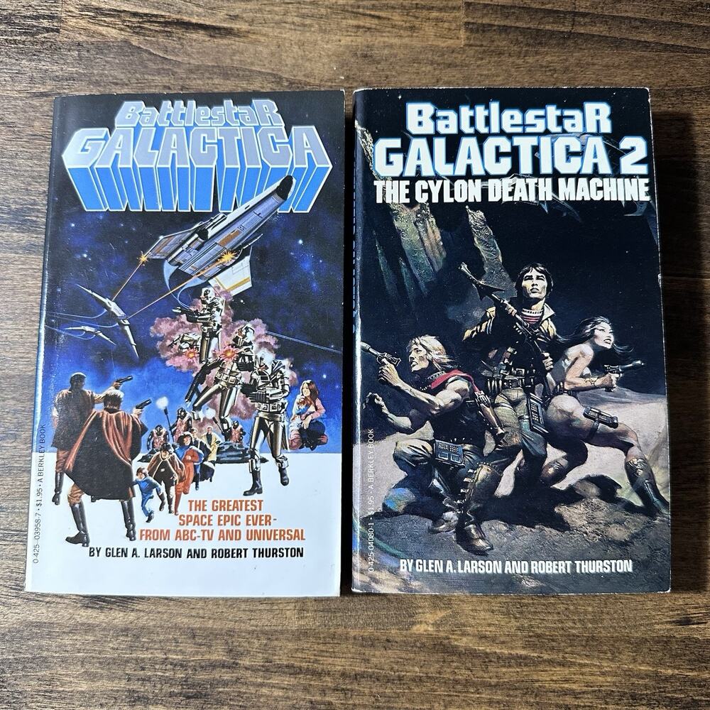 Vintage 1978 Battlestar Galactica Books- Larson, Thurston - Lot Of 2